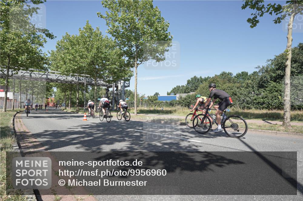 09.08.2026 - GEWOBA Citytriathlon Bremen Michael Burmester http://msf.ph/oto/9956960 09.08.2026 12:56:19 Radfahren 564, 664, 671, 673, 759, 780, 810, 819, 912, 1017, 1126 meine-sportfotos.de