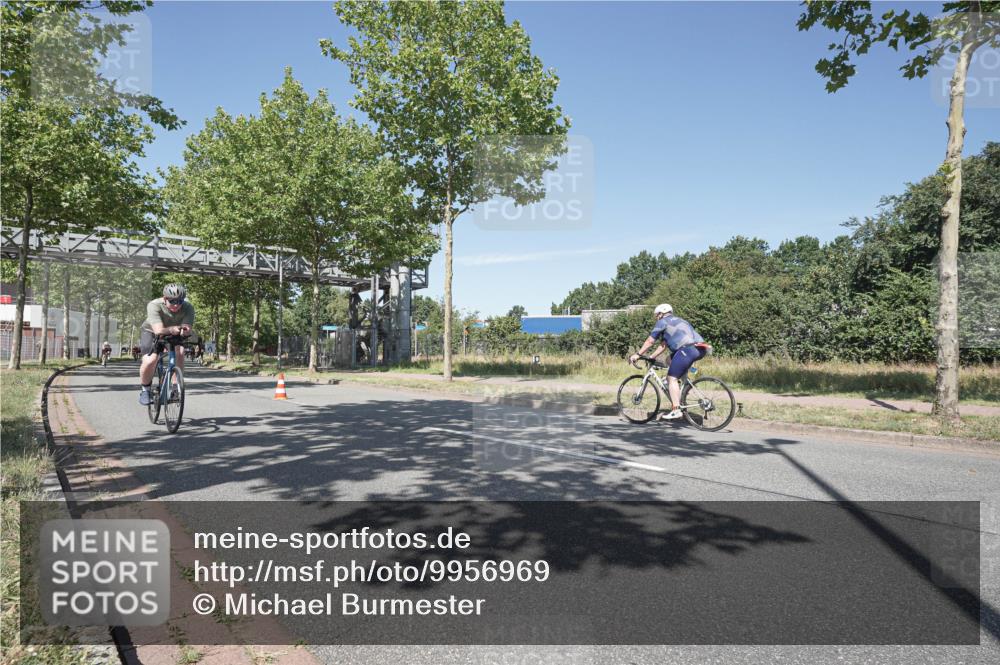 09.08.2026 - GEWOBA Citytriathlon Bremen Michael Burmester http://msf.ph/oto/9956969 09.08.2026 12:56:30 Radfahren 671, 727, 759, 774, 848, 871, 902, 912, 1017, 1113 meine-sportfotos.de