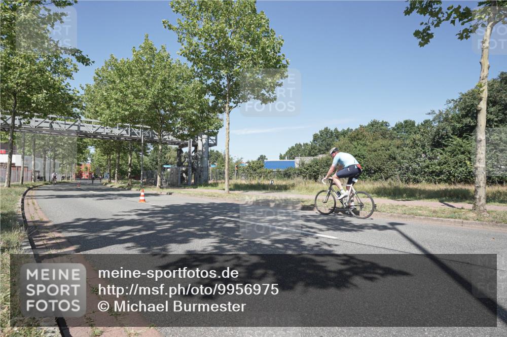 09.08.2026 - GEWOBA Citytriathlon Bremen Michael Burmester http://msf.ph/oto/9956975 09.08.2026 12:56:39 Radfahren 727, 761, 762, 774, 840, 848, 871, 902, 1113 meine-sportfotos.de