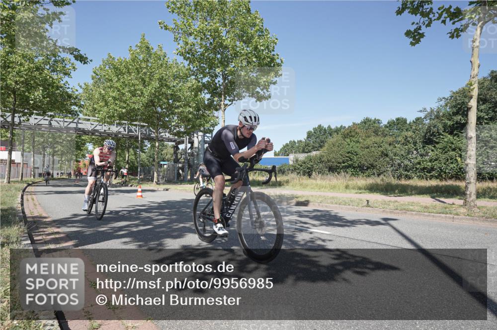 09.08.2026 - GEWOBA Citytriathlon Bremen Michael Burmester http://msf.ph/oto/9956985 09.08.2026 12:56:57 Radfahren 601, 620, 637, 696, 740, 767, 896, 1012 meine-sportfotos.de