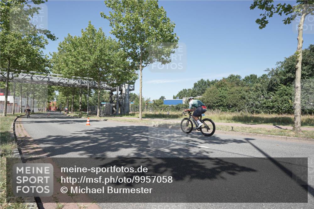 09.08.2026 - GEWOBA Citytriathlon Bremen Michael Burmester http://msf.ph/oto/9957058 09.08.2026 12:58:55 Radfahren 626, 1148 meine-sportfotos.de