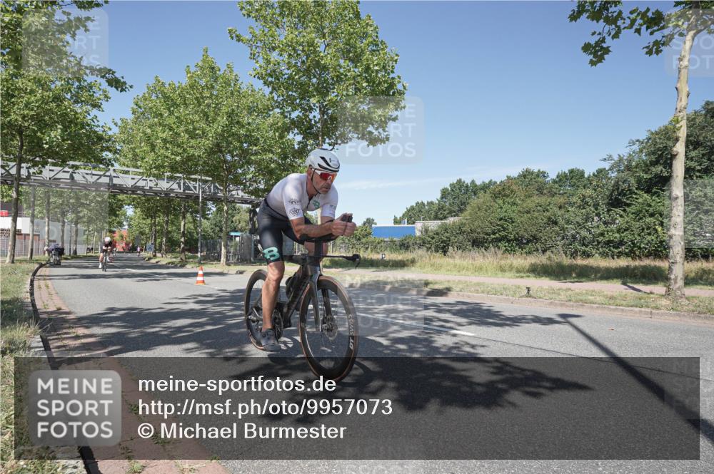 09.08.2026 - GEWOBA Citytriathlon Bremen Michael Burmester http://msf.ph/oto/9957073 09.08.2026 12:59:29 Radfahren 635, 658, 693, 805, 1115 meine-sportfotos.de