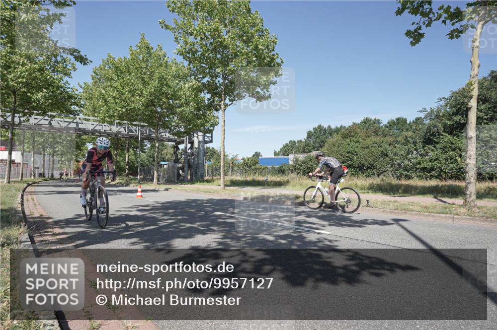 09.08.2026 - GEWOBA Citytriathlon Bremen Michael Burmester http://msf.ph/oto/9957127 09.08.2026 13:00:43 Radfahren 621, 633, 649, 700, 720, 870, 915, 933, 940, 989, 1004, 1104, 1107, 1123 meine-sportfotos.de