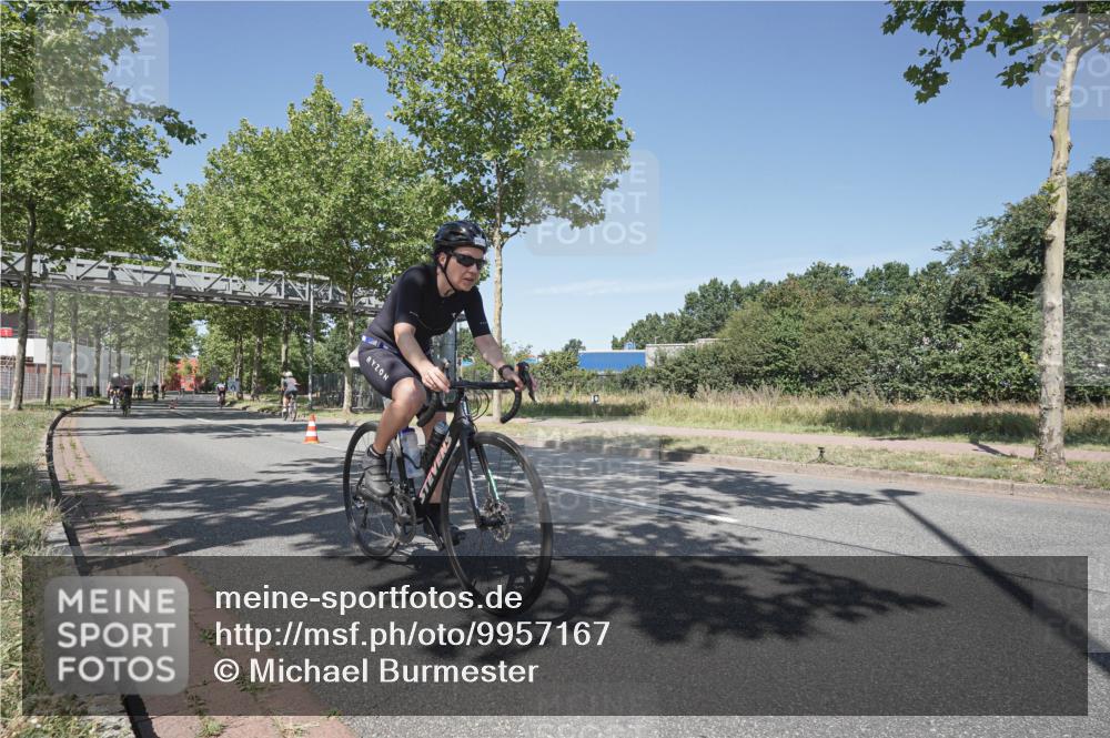 09.08.2026 - GEWOBA Citytriathlon Bremen Michael Burmester http://msf.ph/oto/9957167 09.08.2026 13:01:40 Radfahren 587, 631, 669, 690, 729, 746, 775, 831, 859, 862, 991, 1014, 1120 meine-sportfotos.de