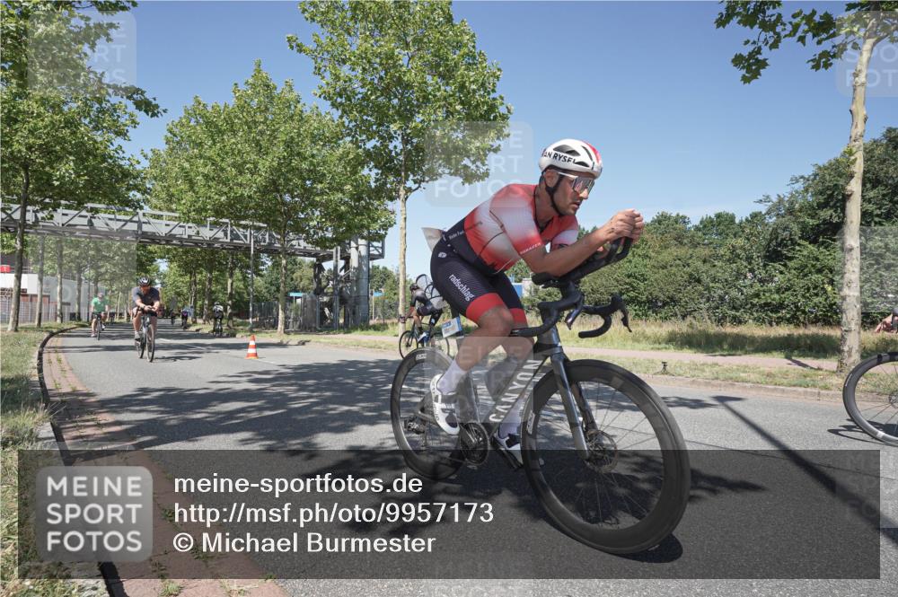 09.08.2026 - GEWOBA Citytriathlon Bremen Michael Burmester http://msf.ph/oto/9957173 09.08.2026 13:01:44 Radfahren 587, 631, 669, 690, 729, 746, 764, 775, 831, 862, 991, 1014, 1120 meine-sportfotos.de