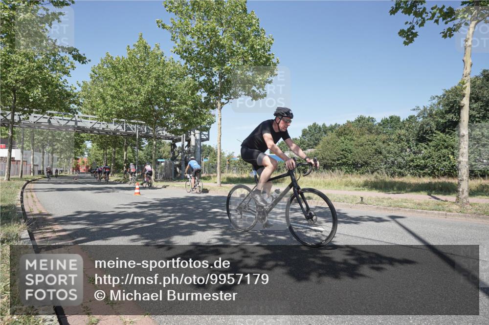 09.08.2026 - GEWOBA Citytriathlon Bremen Michael Burmester http://msf.ph/oto/9957179 09.08.2026 13:01:47 Radfahren 587, 631, 690, 729, 746, 764, 775, 831, 991, 1014, 1120 meine-sportfotos.de