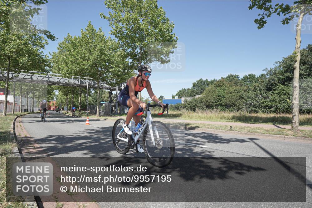 09.08.2026 - GEWOBA Citytriathlon Bremen Michael Burmester http://msf.ph/oto/9957195 09.08.2026 13:02:06 Radfahren 546, 610, 629, 731, 813, 887, 889, 890, 957, 1125 meine-sportfotos.de