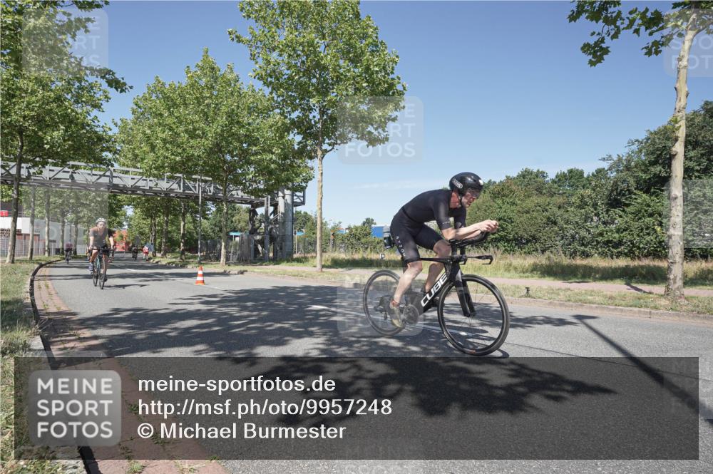 09.08.2026 - GEWOBA Citytriathlon Bremen Michael Burmester http://msf.ph/oto/9957248 09.08.2026 13:03:27 Radfahren 591, 616, 703, 735, 768, 885, 945, 985, 1106 meine-sportfotos.de