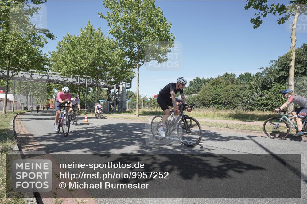 09.08.2026 - GEWOBA Citytriathlon Bremen Michael Burmester http://msf.ph/oto/9957252 09.08.2026 13:03:31 Radfahren 591, 616, 703, 735, 768, 793, 835, 885, 945, 1106 meine-sportfotos.de