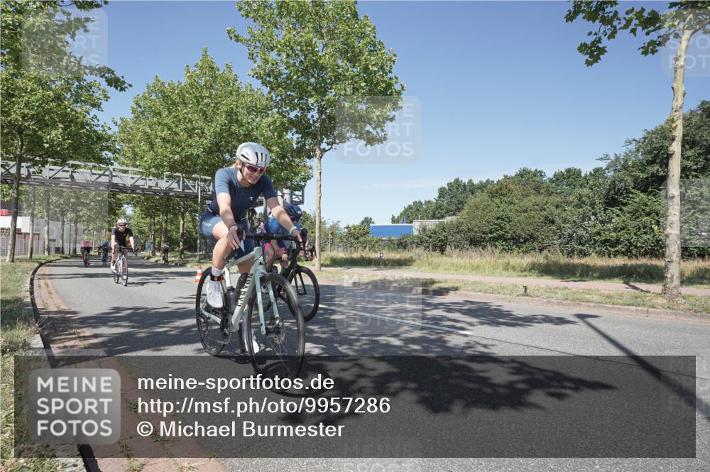 09.08.2026 - GEWOBA Citytriathlon Bremen Michael Burmester http://msf.ph/oto/9957286 09.08.2026 13:04:25 Radfahren 112, 569, 630, 881, 883, 936, 941, 955, 962, 997, 1002 meine-sportfotos.de