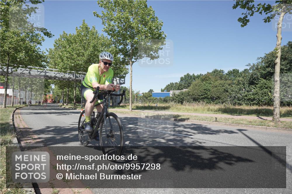 09.08.2026 - GEWOBA Citytriathlon Bremen Michael Burmester http://msf.ph/oto/9957298 09.08.2026 13:04:51 Radfahren 738, 747, 773, 777, 856, 908, 1160 meine-sportfotos.de