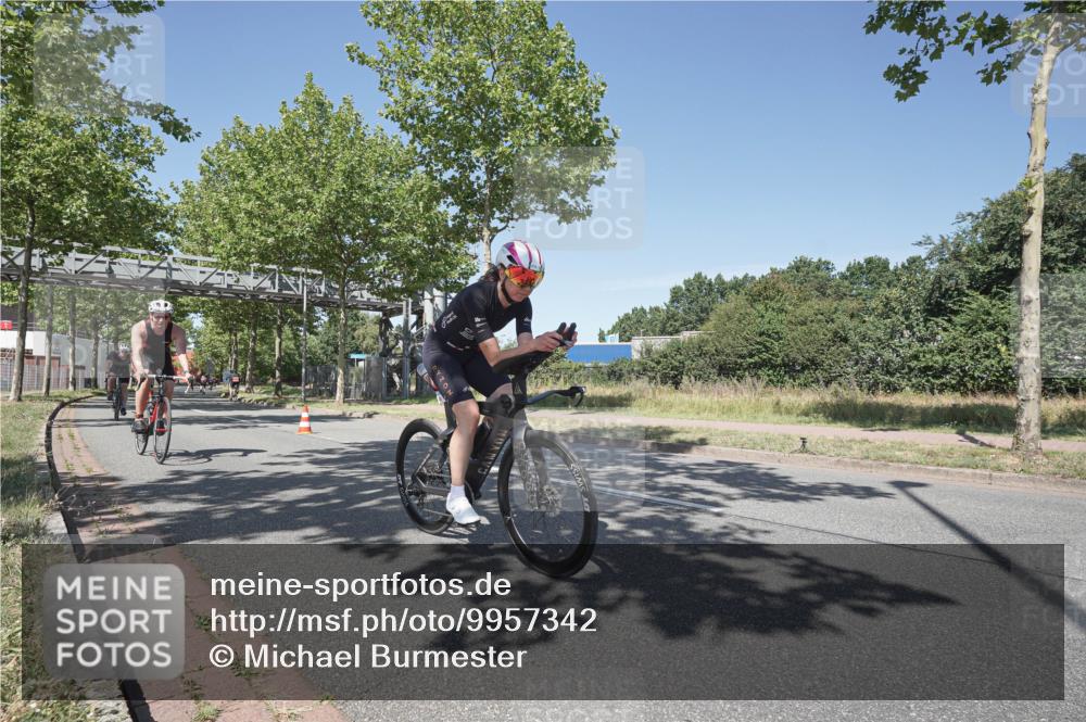 09.08.2026 - GEWOBA Citytriathlon Bremen Michael Burmester http://msf.ph/oto/9957342 09.08.2026 13:06:11 Radfahren 540, 547, 619, 765, 969 meine-sportfotos.de