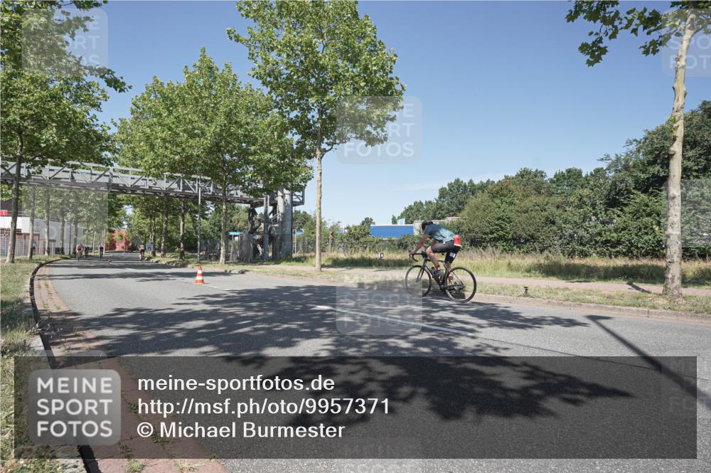 09.08.2026 - GEWOBA Citytriathlon Bremen Michael Burmester http://msf.ph/oto/9957371 09.08.2026 13:07:05 Radfahren 592, 680, 719, 784, 924, 1008, 1155 meine-sportfotos.de