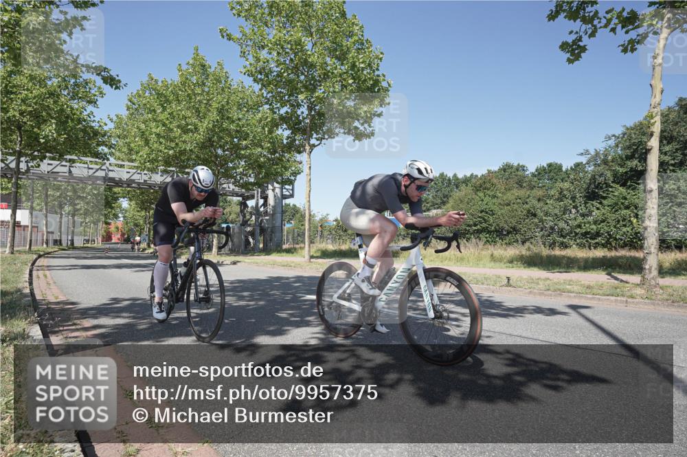 09.08.2026 - GEWOBA Citytriathlon Bremen Michael Burmester http://msf.ph/oto/9957375 09.08.2026 13:07:10 Radfahren 592, 680, 784, 1008, 1155 meine-sportfotos.de