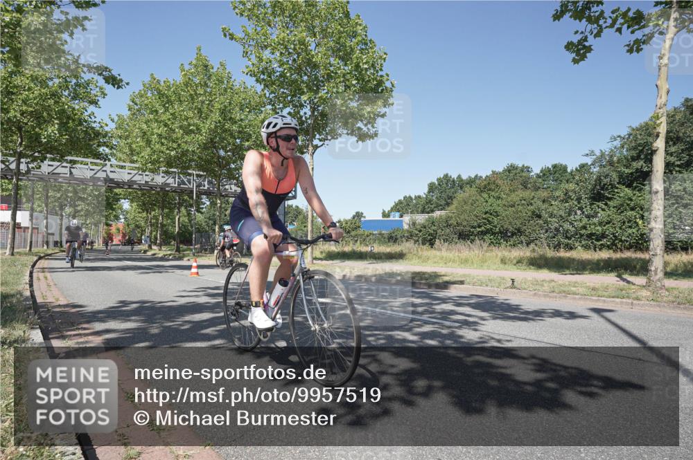 09.08.2026 - GEWOBA Citytriathlon Bremen Michael Burmester http://msf.ph/oto/9957519 09.08.2026 13:11:30 Radfahren 566, 582, 606, 611, 655, 788, 790, 814, 869, 901 meine-sportfotos.de