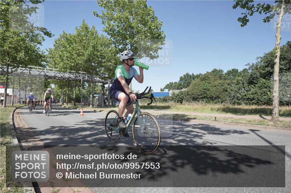09.08.2026 - GEWOBA Citytriathlon Bremen Michael Burmester http://msf.ph/oto/9957553 09.08.2026 13:12:23 Radfahren 552, 636, 638, 744, 745, 758, 781, 816, 846, 861, 864, 895, 909, 911, 935, 981, 1015, 1019 meine-sportfotos.de