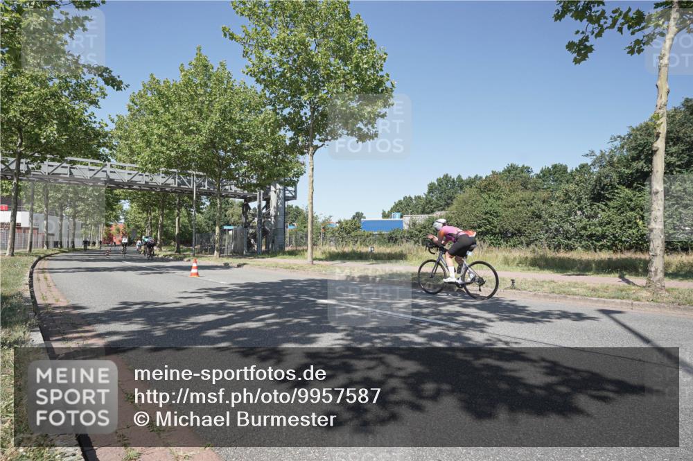 09.08.2026 - GEWOBA Citytriathlon Bremen Michael Burmester http://msf.ph/oto/9957587 09.08.2026 13:13:33 Radfahren 568, 759, 871, 920, 921, 982 meine-sportfotos.de