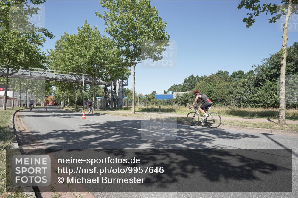 09.08.2026 - GEWOBA Citytriathlon Bremen Michael Burmester http://msf.ph/oto/9957646 09.08.2026 13:15:59 Radfahren 637, 838, 954 meine-sportfotos.de