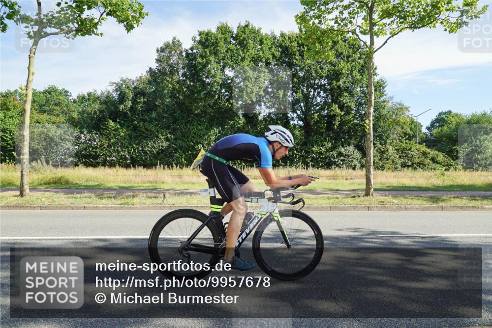 09.08.2026 - GEWOBA Citytriathlon Bremen Michael Burmester http://msf.ph/oto/9957678 09.08.2026 10:18:38 Radfahren 280, 302, 306 meine-sportfotos.de