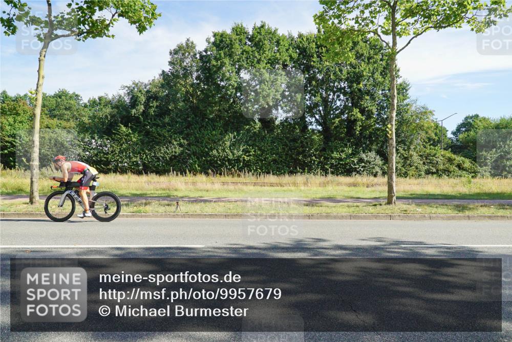 09.08.2026 - GEWOBA Citytriathlon Bremen Michael Burmester http://msf.ph/oto/9957679 09.08.2026 10:19:24 Radfahren  meine-sportfotos.de