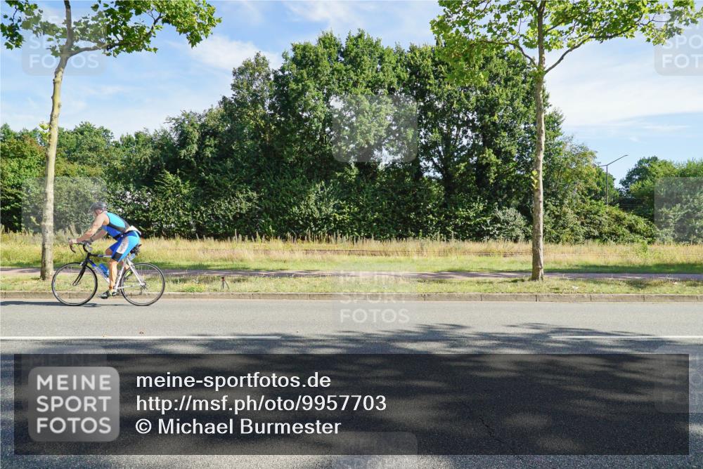 09.08.2026 - GEWOBA Citytriathlon Bremen Michael Burmester http://msf.ph/oto/9957703 09.08.2026 10:23:43 Radfahren 348 meine-sportfotos.de