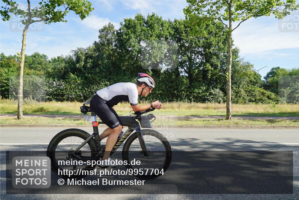 09.08.2026 - GEWOBA Citytriathlon Bremen Michael Burmester http://msf.ph/oto/9957704 09.08.2026 10:23:48 Radfahren 348 meine-sportfotos.de