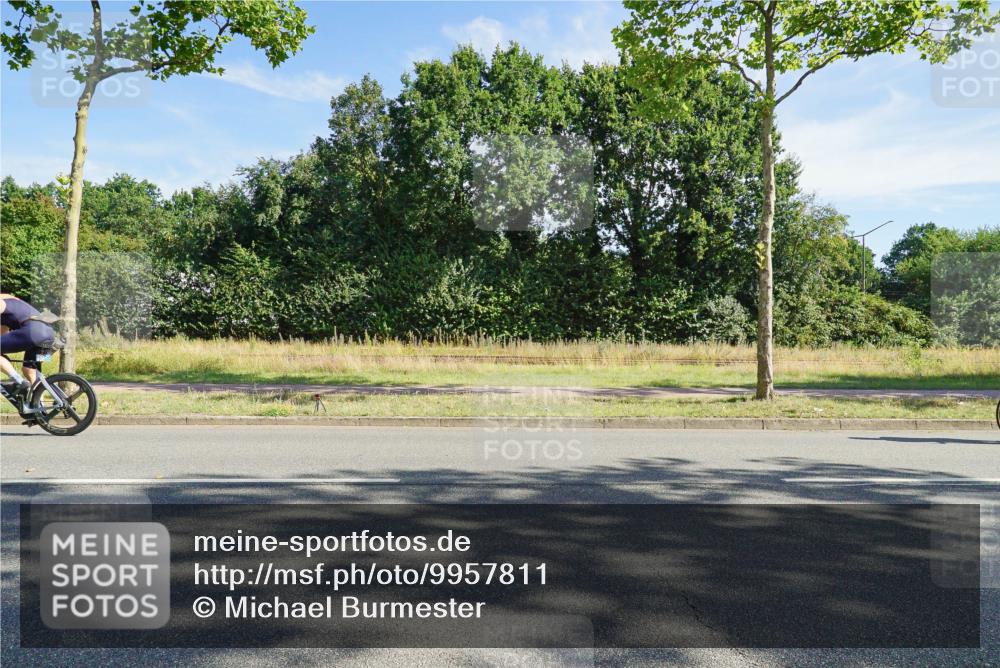 09.08.2026 - GEWOBA Citytriathlon Bremen Michael Burmester http://msf.ph/oto/9957811 09.08.2026 10:28:51 Radfahren 356, 394, 465, 517, 519 meine-sportfotos.de