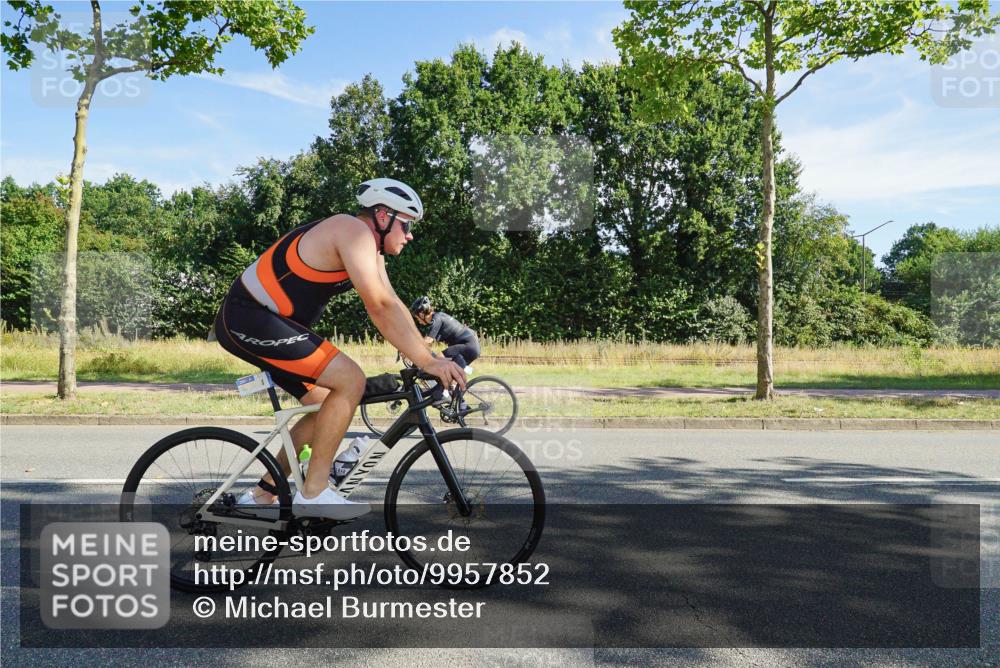 09.08.2026 - GEWOBA Citytriathlon Bremen Michael Burmester http://msf.ph/oto/9957852 09.08.2026 10:29:49 Radfahren 231, 289, 298, 300, 312, 328, 364, 379, 388, 403, 406, 479 meine-sportfotos.de