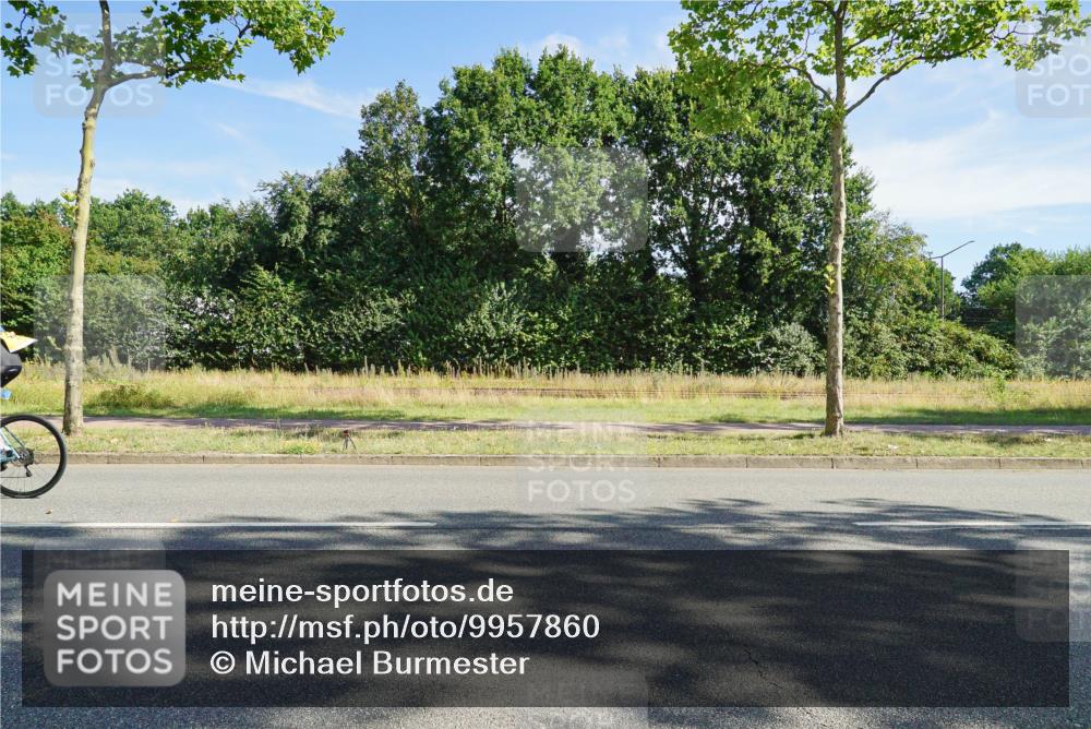 09.08.2026 - GEWOBA Citytriathlon Bremen Michael Burmester http://msf.ph/oto/9957860 09.08.2026 10:30:02 Radfahren 313, 366, 388, 406, 479, 516, 528 meine-sportfotos.de