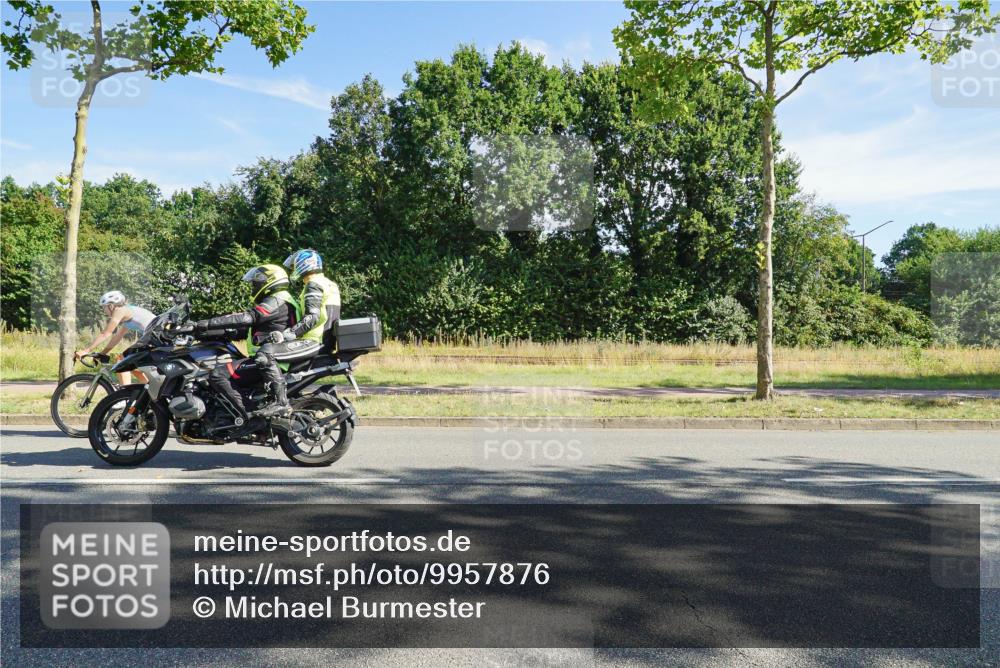 09.08.2026 - GEWOBA Citytriathlon Bremen Michael Burmester http://msf.ph/oto/9957876 09.08.2026 10:30:44 Radfahren 299, 320, 334, 470 meine-sportfotos.de