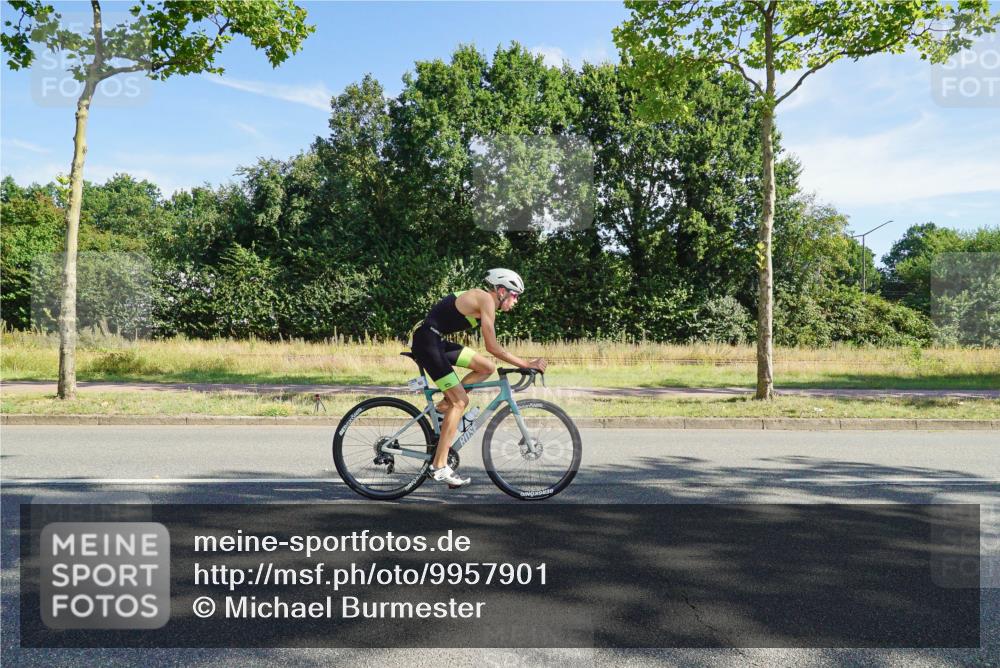 09.08.2026 - GEWOBA Citytriathlon Bremen Michael Burmester http://msf.ph/oto/9957901 09.08.2026 10:31:27 Radfahren 304, 365, 454, 472 meine-sportfotos.de