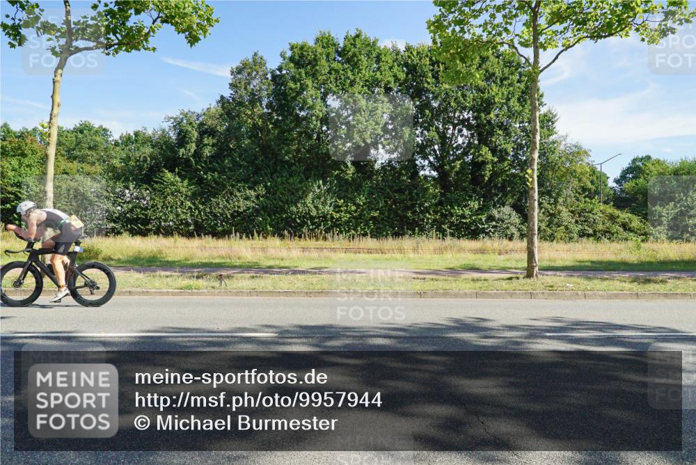 09.08.2026 - GEWOBA Citytriathlon Bremen Michael Burmester http://msf.ph/oto/9957944 09.08.2026 10:32:27 Radfahren 39, 131, 239, 249, 385, 445, 456 meine-sportfotos.de