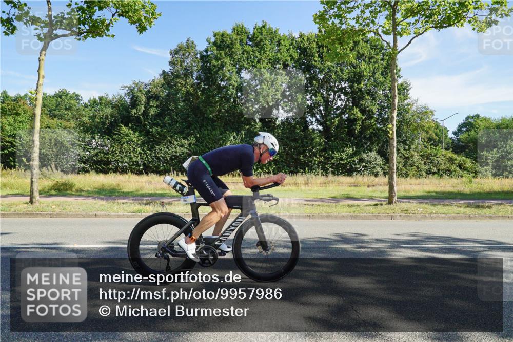 09.08.2026 - GEWOBA Citytriathlon Bremen Michael Burmester http://msf.ph/oto/9957986 09.08.2026 10:33:22 Radfahren 63, 177, 285, 302, 331, 410, 433, 483, 484 meine-sportfotos.de