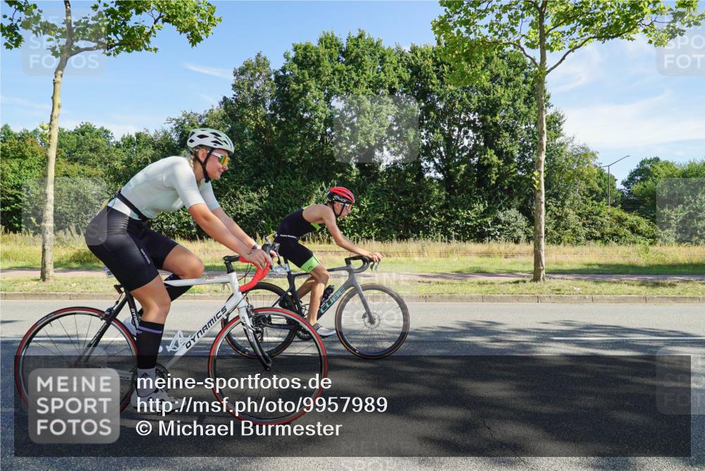 09.08.2026 - GEWOBA Citytriathlon Bremen Michael Burmester http://msf.ph/oto/9957989 09.08.2026 10:33:28 Radfahren 177, 282, 285, 331, 410, 433, 484 meine-sportfotos.de
