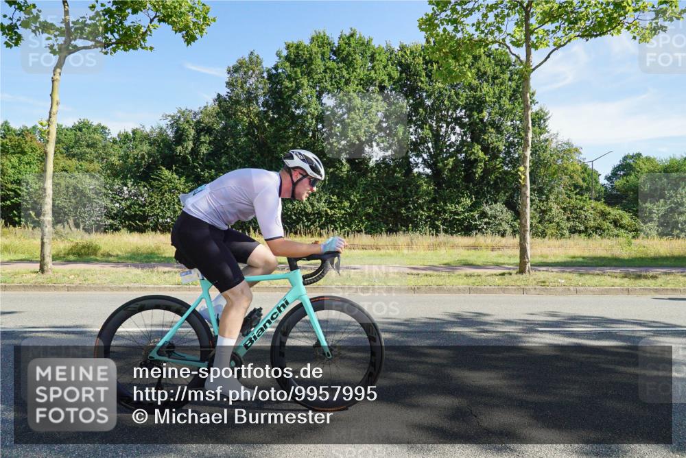 09.08.2026 - GEWOBA Citytriathlon Bremen Michael Burmester http://msf.ph/oto/9957995 09.08.2026 10:33:46 Radfahren 215, 280, 455, 474, 492, 510, 532 meine-sportfotos.de