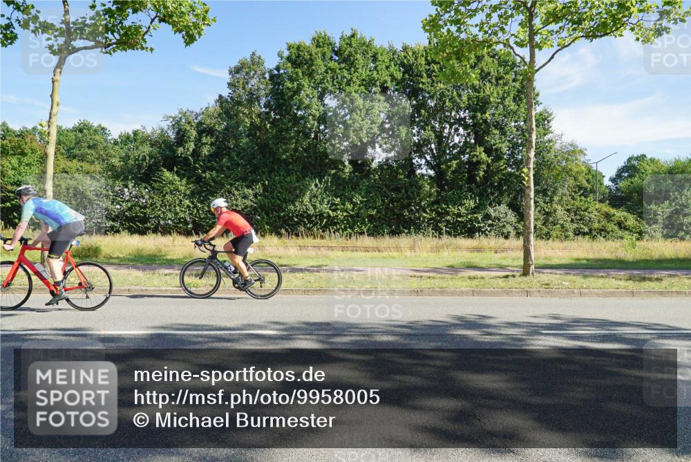 09.08.2026 - GEWOBA Citytriathlon Bremen Michael Burmester http://msf.ph/oto/9958005 09.08.2026 10:34:06 Radfahren 292, 306, 448, 490, 495, 522, 531 meine-sportfotos.de