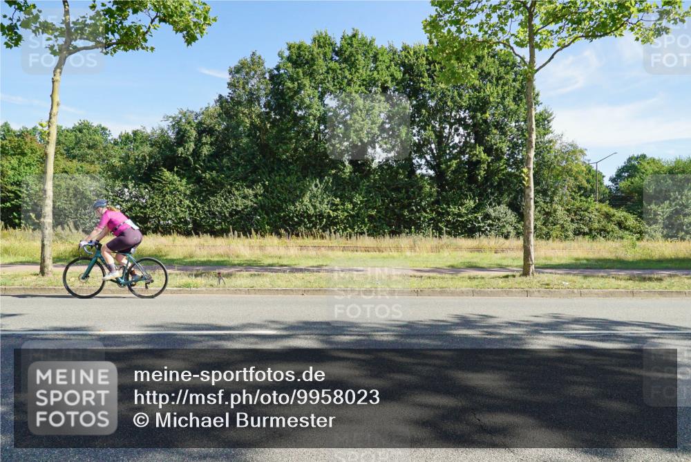 09.08.2026 - GEWOBA Citytriathlon Bremen Michael Burmester http://msf.ph/oto/9958023 09.08.2026 10:34:31 Radfahren 47, 367, 386 meine-sportfotos.de