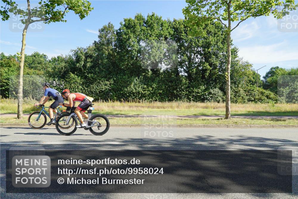 09.08.2026 - GEWOBA Citytriathlon Bremen Michael Burmester http://msf.ph/oto/9958024 09.08.2026 10:34:33 Radfahren 47, 99, 367, 386 meine-sportfotos.de