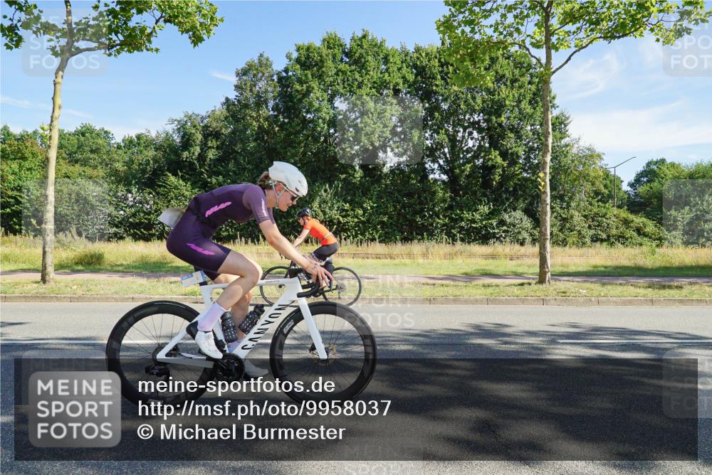 09.08.2026 - GEWOBA Citytriathlon Bremen Michael Burmester http://msf.ph/oto/9958037 09.08.2026 10:34:51 Radfahren 95, 99, 137, 193, 207, 209, 367, 399, 439, 461, 501, 514, 521 meine-sportfotos.de