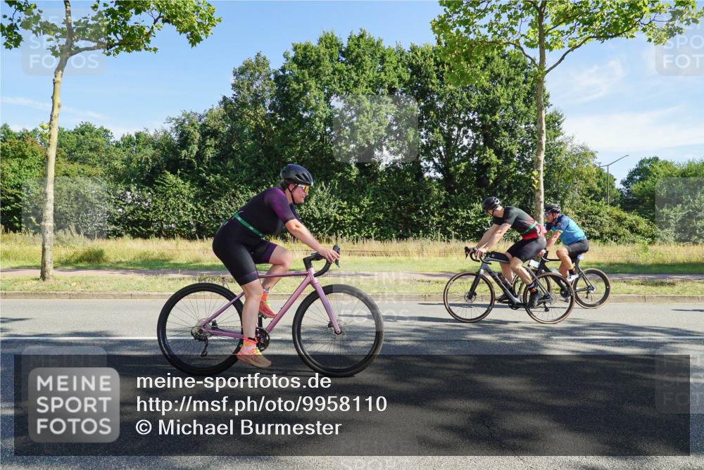 09.08.2026 - GEWOBA Citytriathlon Bremen Michael Burmester http://msf.ph/oto/9958110 09.08.2026 10:36:06 Radfahren 89, 109, 123, 151, 153, 167, 187, 390, 444, 460, 466, 480, 494, 530 meine-sportfotos.de