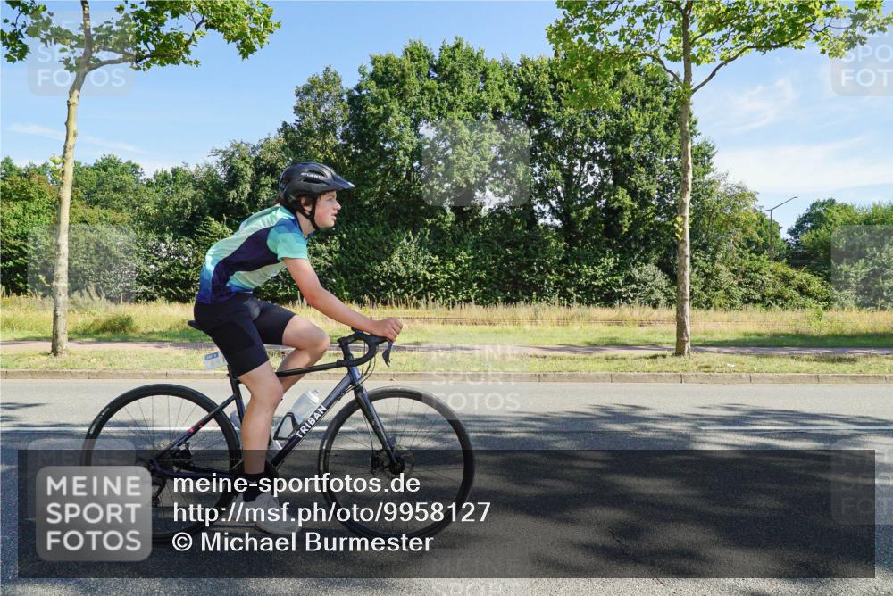 09.08.2026 - GEWOBA Citytriathlon Bremen Michael Burmester http://msf.ph/oto/9958127 09.08.2026 10:36:29 Radfahren 19, 21, 135, 139, 163, 179, 211, 223, 233 meine-sportfotos.de