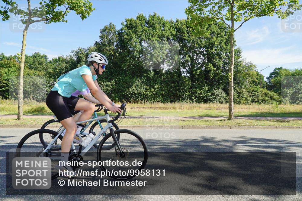 09.08.2026 - GEWOBA Citytriathlon Bremen Michael Burmester http://msf.ph/oto/9958131 09.08.2026 10:36:34 Radfahren 19, 21, 41, 135, 139, 163, 179, 191, 211, 223, 225, 233, 281, 426 meine-sportfotos.de