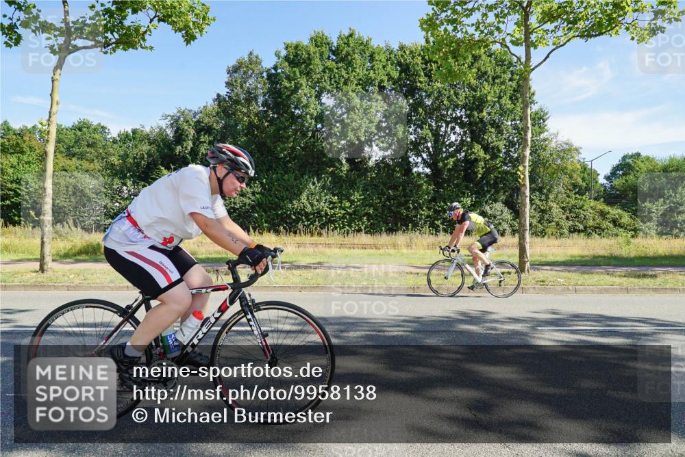 09.08.2026 - GEWOBA Citytriathlon Bremen Michael Burmester http://msf.ph/oto/9958138 09.08.2026 10:36:46 Radfahren 19, 41, 67, 93, 111, 157, 191, 225, 235, 247, 281, 349, 426, 491 meine-sportfotos.de