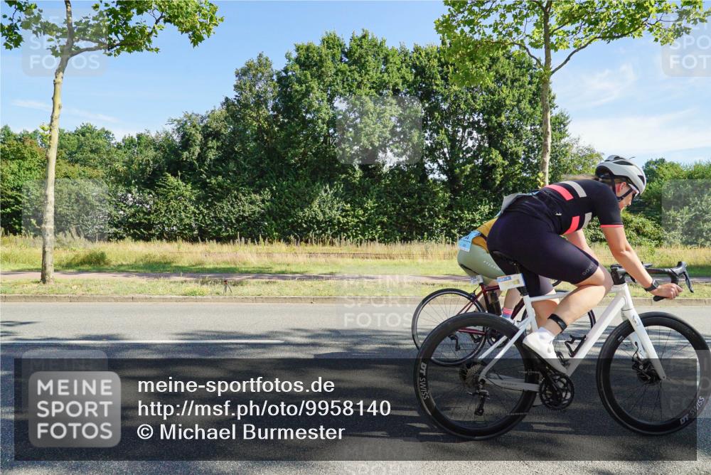 09.08.2026 - GEWOBA Citytriathlon Bremen Michael Burmester http://msf.ph/oto/9958140 09.08.2026 10:36:47 Radfahren 19, 33, 41, 67, 93, 111, 157, 191, 225, 235, 247, 281, 349, 426, 491 meine-sportfotos.de