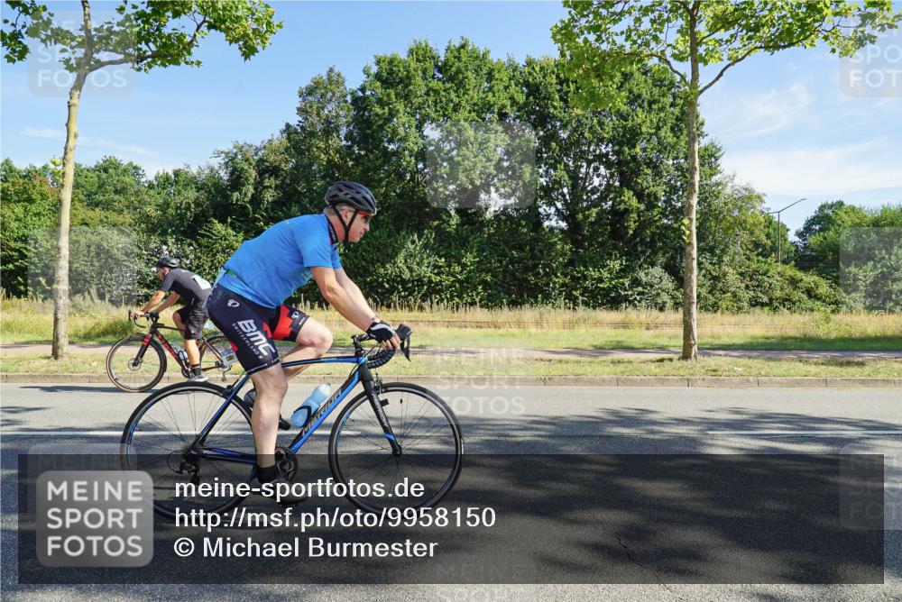 09.08.2026 - GEWOBA Citytriathlon Bremen Michael Burmester http://msf.ph/oto/9958150 09.08.2026 10:37:06 Radfahren 13, 31, 33, 55, 85, 111, 113, 155, 205, 451 meine-sportfotos.de