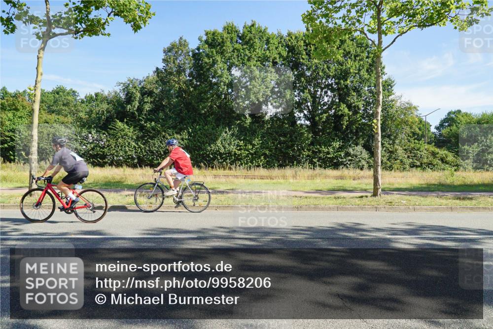 09.08.2026 - GEWOBA Citytriathlon Bremen Michael Burmester http://msf.ph/oto/9958206 09.08.2026 10:39:19 Radfahren 81, 420, 429, 431 meine-sportfotos.de
