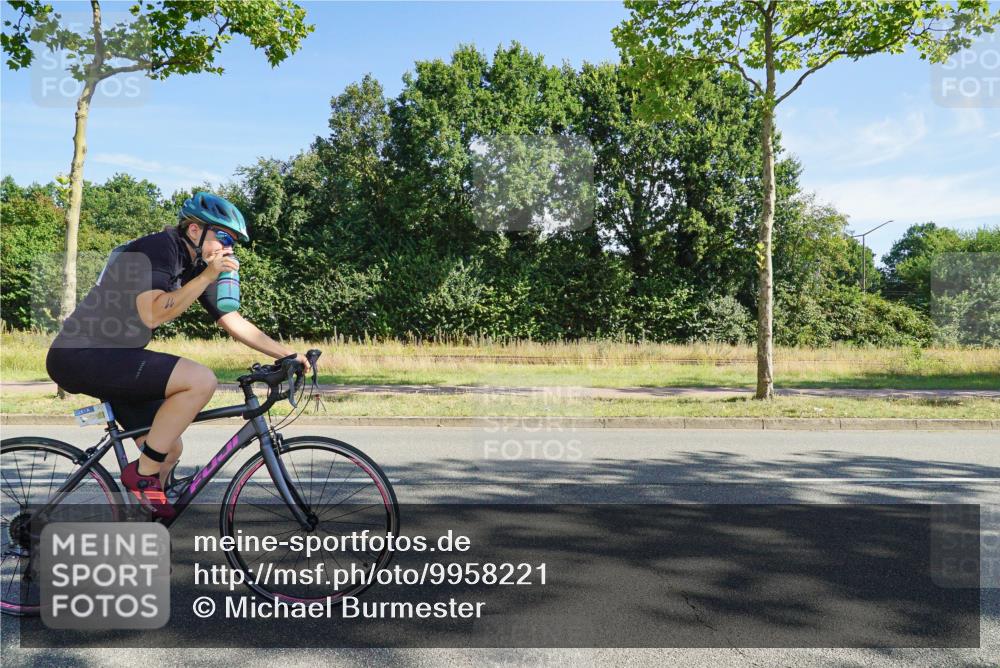 09.08.2026 - GEWOBA Citytriathlon Bremen Michael Burmester http://msf.ph/oto/9958221 09.08.2026 10:40:00 Radfahren 11, 69, 197, 203, 485 meine-sportfotos.de