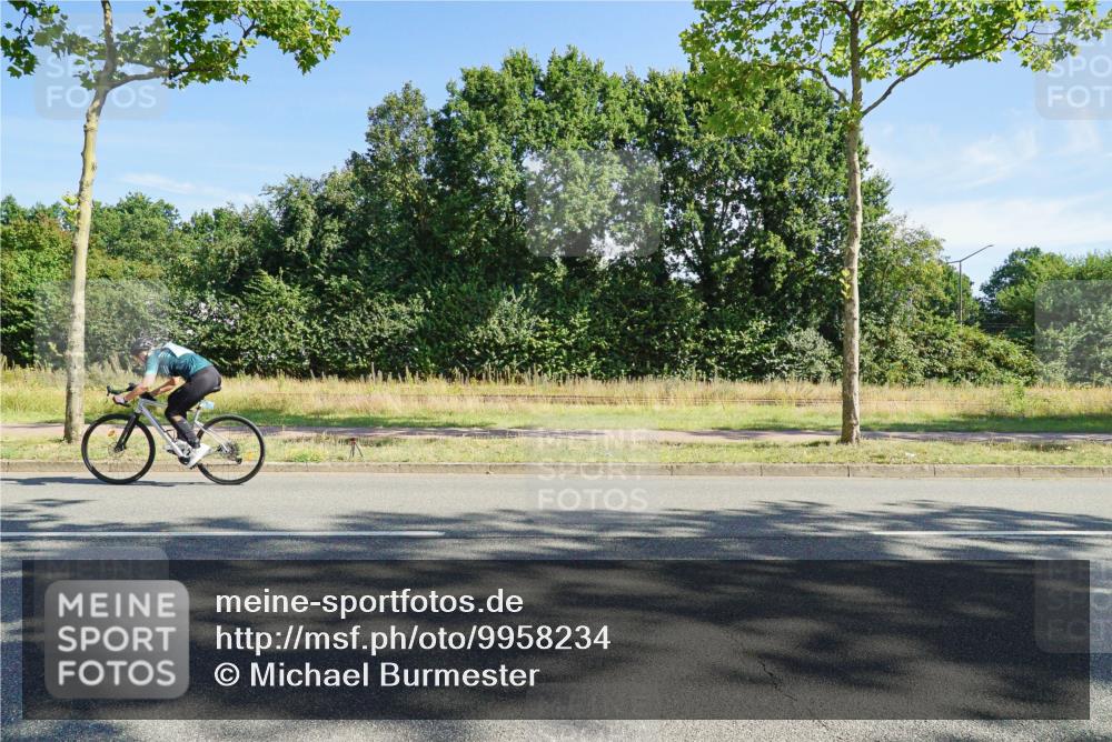 09.08.2026 - GEWOBA Citytriathlon Bremen Michael Burmester http://msf.ph/oto/9958234 09.08.2026 10:40:41 Radfahren 91, 348, 416 meine-sportfotos.de