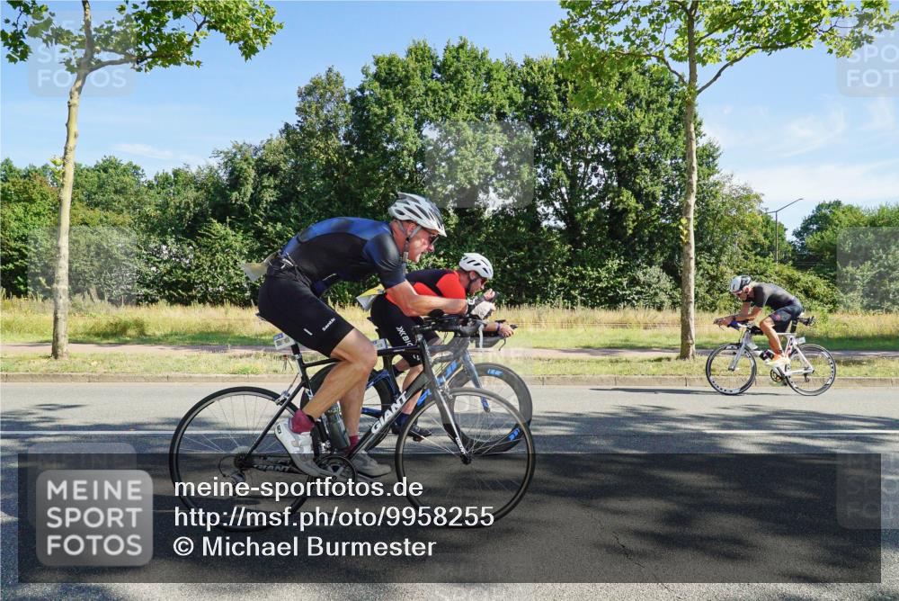 09.08.2026 - GEWOBA Citytriathlon Bremen Michael Burmester http://msf.ph/oto/9958255 09.08.2026 10:41:37 Radfahren 78, 161, 372, 377, 378, 412 meine-sportfotos.de