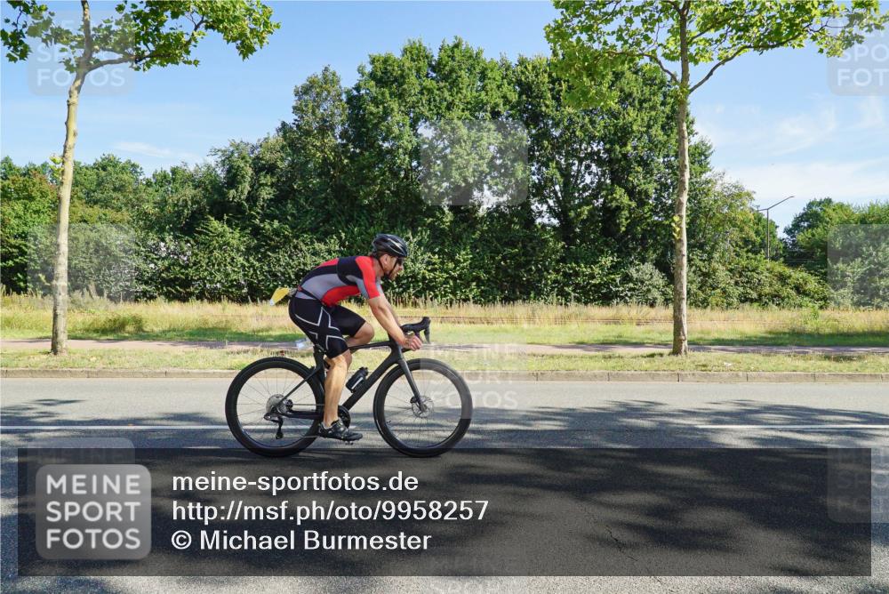 09.08.2026 - GEWOBA Citytriathlon Bremen Michael Burmester http://msf.ph/oto/9958257 09.08.2026 10:41:39 Radfahren 78, 161, 372, 377, 378, 412 meine-sportfotos.de